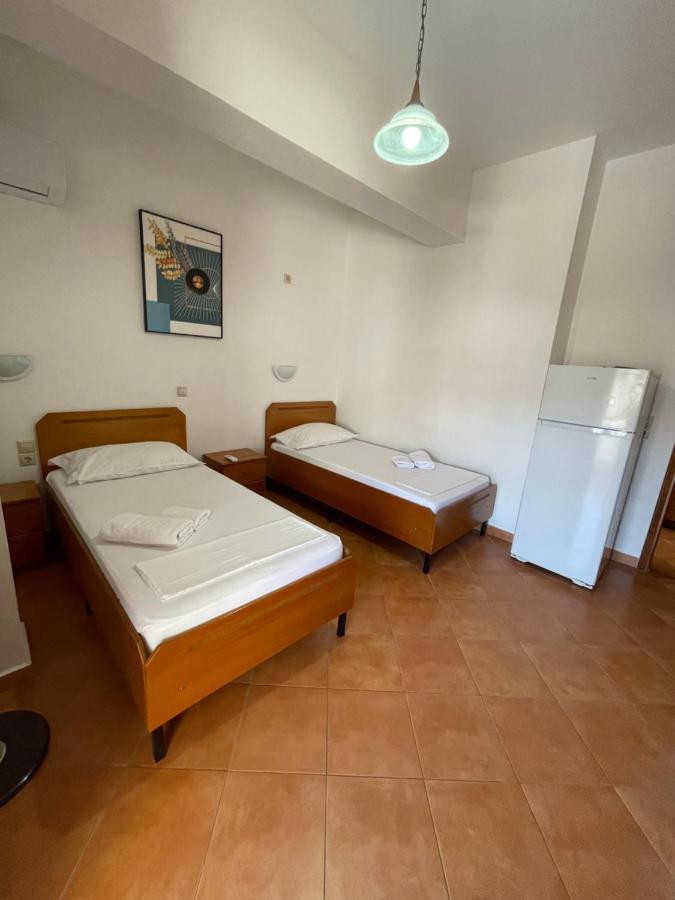 Hotel Rai Sarandë Exterior foto
