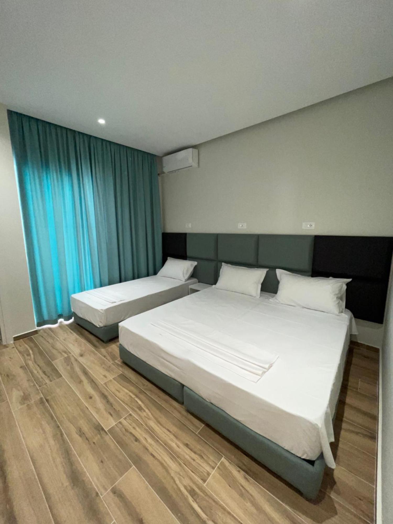 Hotel Rai Sarandë Exterior foto